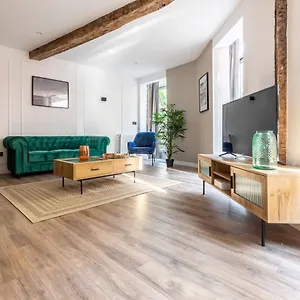 Vivienda Turistica Plaza De Tres Pilares , Bilbao Espagne