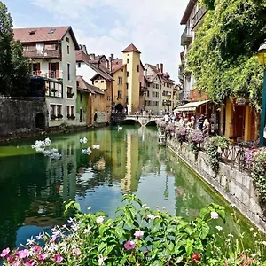 Hyper Center 100m From The Lake! , Annecy France